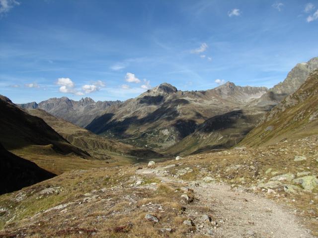 zum ersten mal sehen wir das Berghaus Vereina