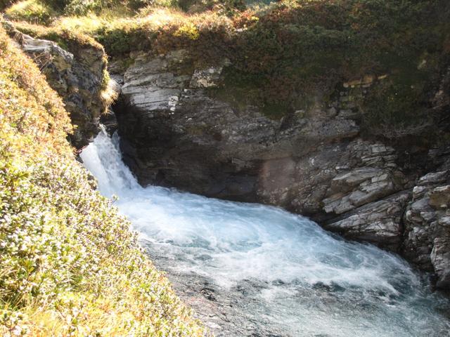 währe das Wasser nicht so kalt, könnte man hier gut baden