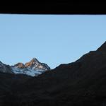 Blick vom Schlafzimmer Fenster vom Berghaus Vereina auf das Flüela Wisshorn