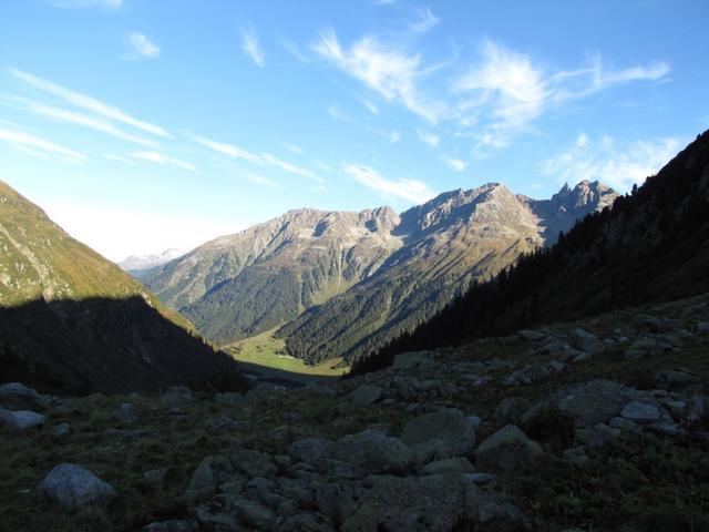 Alp Garfiun liegt schon an der Sonne