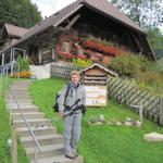 bevor die Wanderung beginnt, möchte Mäusi gerne zuerst einen Kaffee