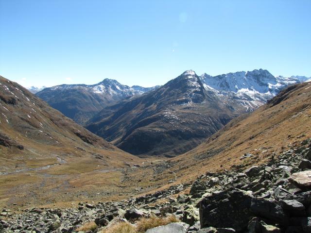 Blick runter zur Alp Funtauna