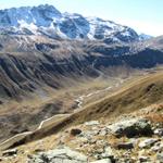 während dem Wandern hat man das ganze Val Funtauna im Blickfeld