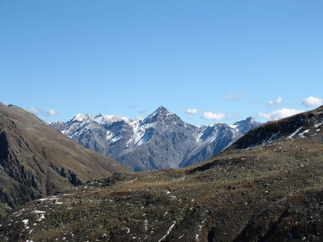 Blick ins Unterengadin mit dem Piz d'Esan