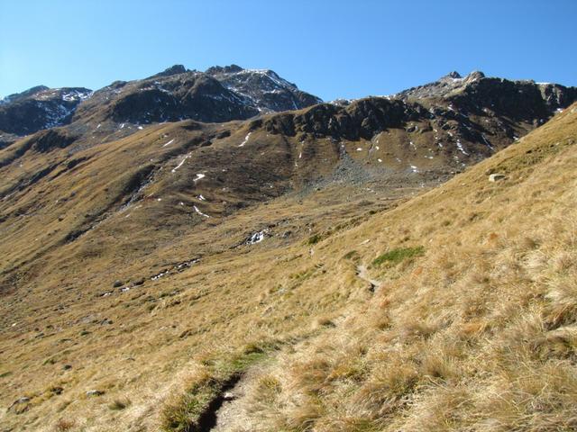 wir nähern uns dem Val Sartiv