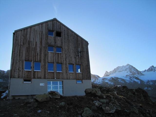 frühmorgens haben wir die Kesch Hütte 2630 m.ü.M. verlassen