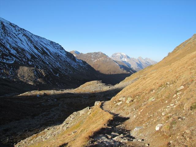 bei der Fuorcla da Funtauna geht es abwärts ins Val Tours