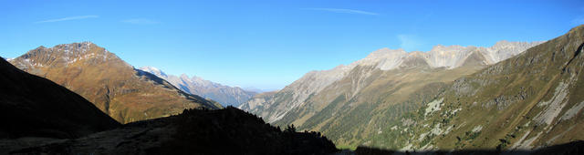 Breitbildfoto mit Piz Fregslas, Val Tuors, Val da Ravais-ch mit Ducan Kette