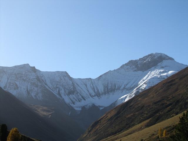 Blick zum Piz Üertsch