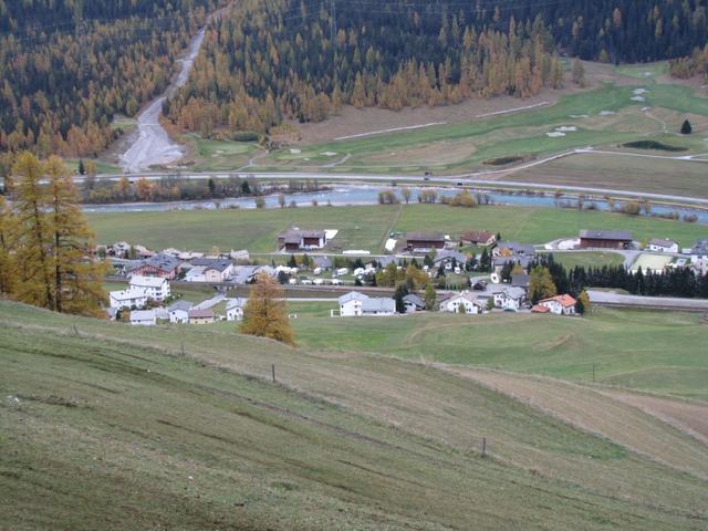 Blick abwärts nach Madulain