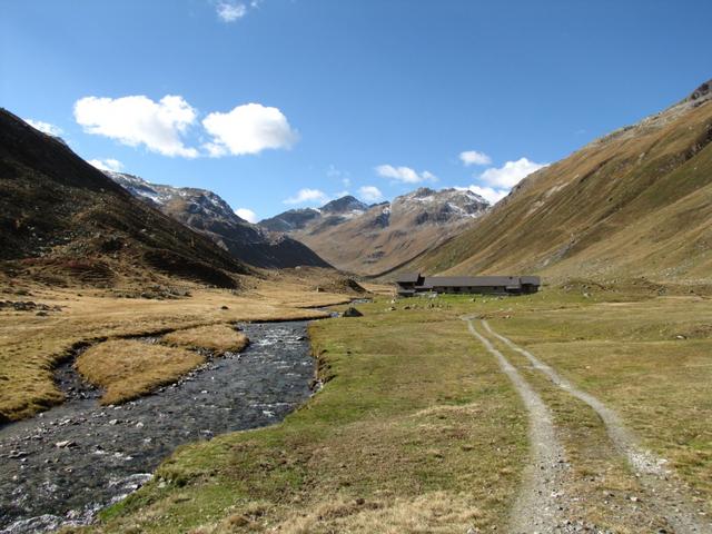 wir haben die Alp Funtauna 2192 m.ü.M. erreicht