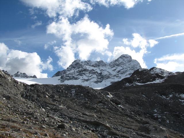 der Piz Kesch ist ein richtig schöner Berg