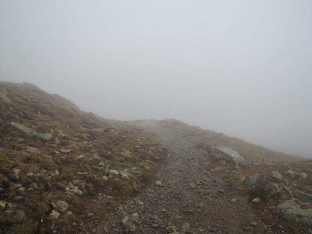 bei Punkt 2516 m.ü.M. im Val dal Tschüvel, auf dem Weg zum Sertigpass