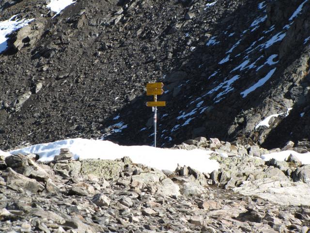 wir haben den Sertigpass 2739 m.ü.M. erreicht