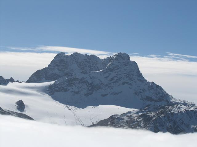 letzter Blick zum grandiosen Piz Kesch