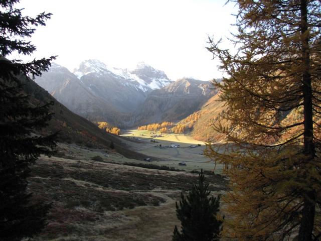 noch ein paar Minuten und das Hotel Walserhuus liegt an der Sonne