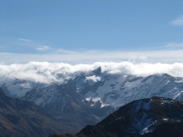 Blick Richtung Piz Sarsura und Grialetschgletscher