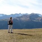 Mäusi schaut Richtung Weisshorn