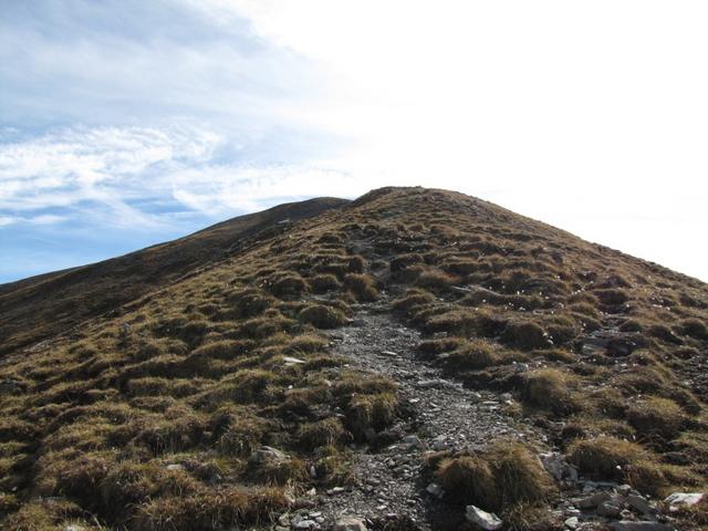 auf einfachem Weg aufwärts zum Mattjisch Horn