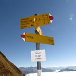 Wegweiser auf dem Fadurer Fürggli 2188 m.ü.M.