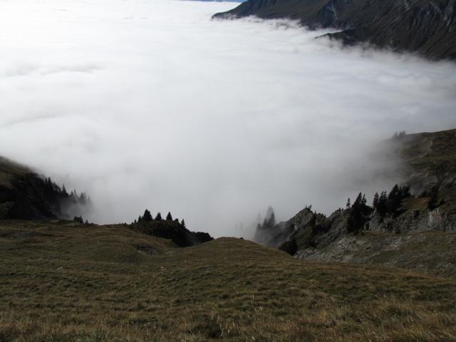 Blick runter nach Böden Punkt 2107 m.ü.M.