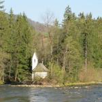 schöne Kapelle auf einer kleinen Insel in der Thur