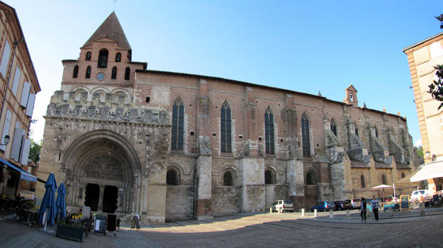 Breitbildfoto der Abteikirche St.Pierre in Moissac