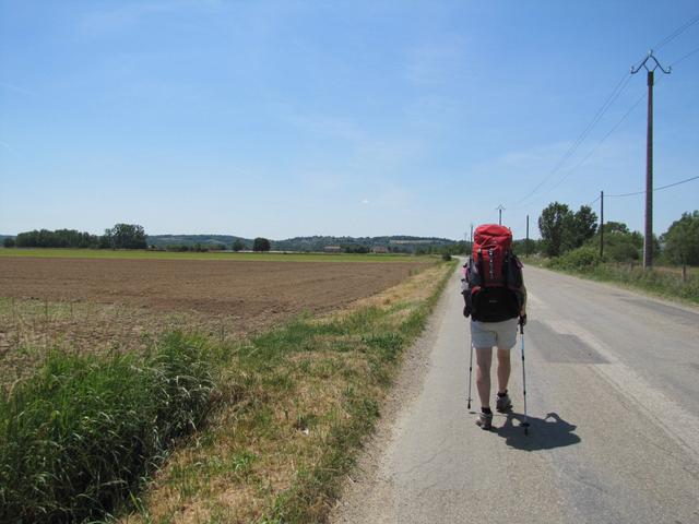 Mäusi auf dem Weg nach Espalais