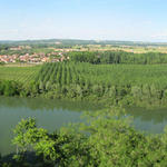 Breitbildfoto Blick auf die Garonne. Sehr schön. Früher wurden hier pro Jahr bis zu 3000 Schiffe umgeladen