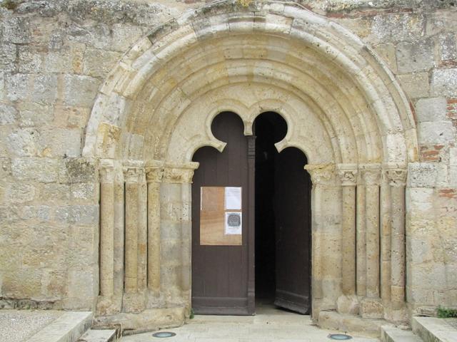 der maurisch anmutende Kirchenportal von St.Antoine