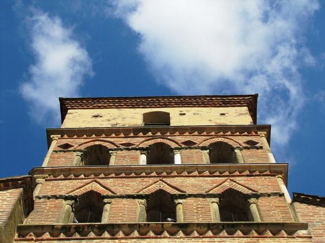 Blick rauf zum schönen Glockenturm