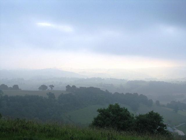 leider hat es noch Nebel. Am Horizont ist aber schon die Sonne ersichtlich