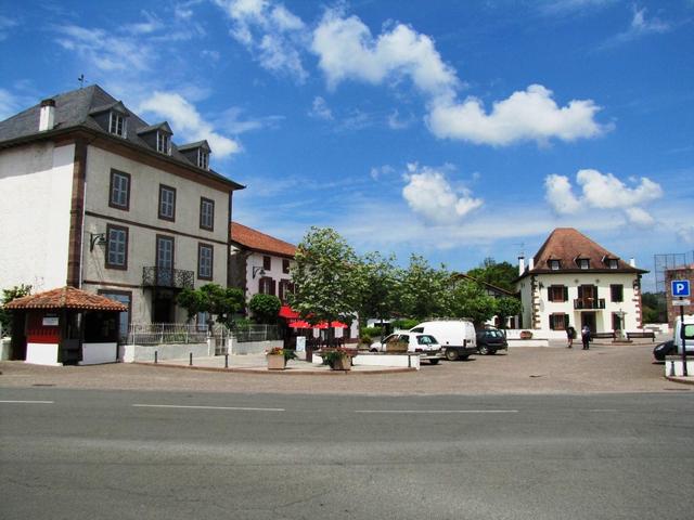 Dorfplatz von Saint Jean le Vieux