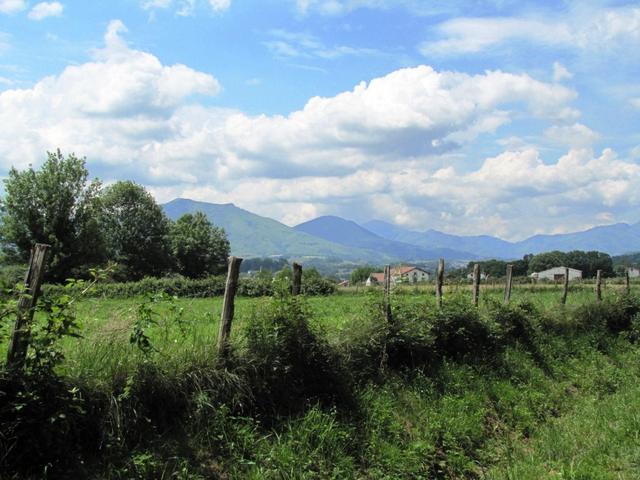 dort vorne befindet sich der Übergang nach Roncesvalles (Spanien), denn wir Morgen unter die Füsse nehmen werden