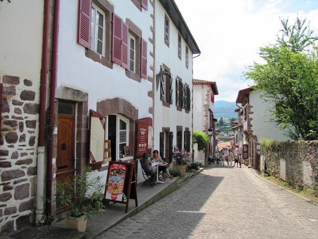 die Altstadt von Saint Jean Pied de Port und vorallem die Rue de la Citadelle ist sehr schön