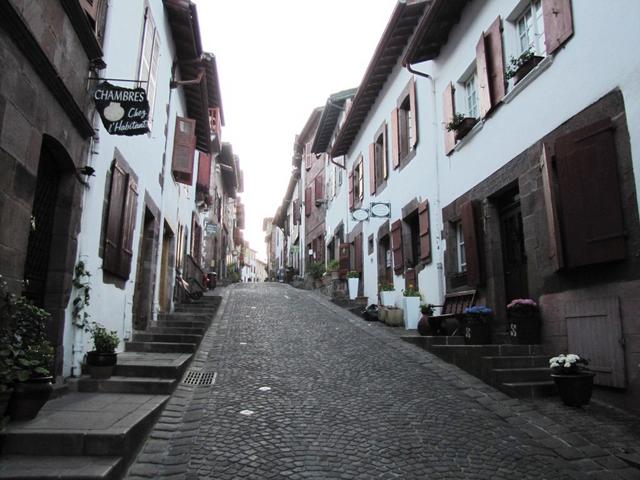 frühmorgens auf der Rue de la Citadelle