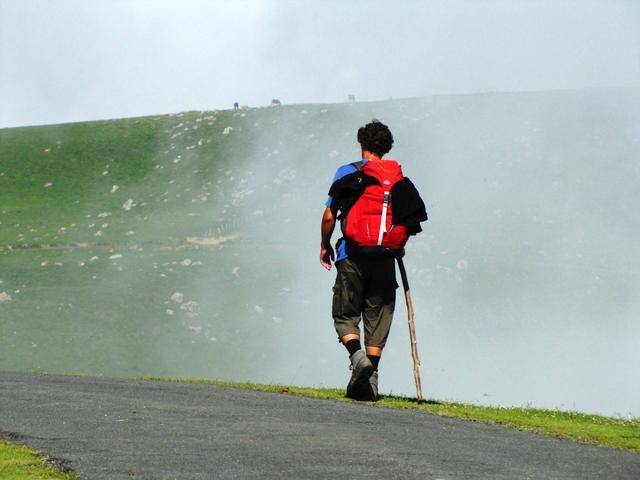 Elias auf dem Weg zum Col de Lepoeder