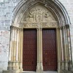 direkt gegenüber dem Hoteleingang ist der Eingang zur gotischen Abteikirche Colegiata de Santa Maria aus dem 13.Jh.