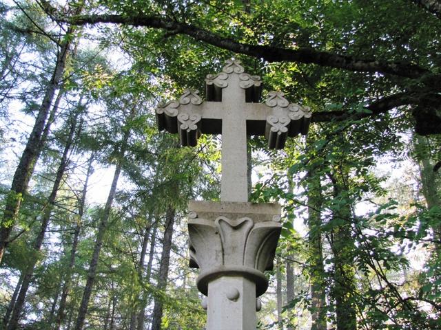 das Rolandkreuz kurz nach Roncesvalles