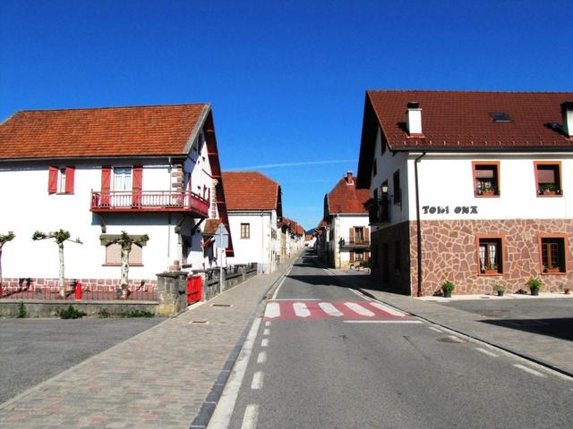 auch hier wieder schöne Häuser und alles sehr gepflegt