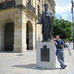 Franco beim Denkmal Carlos III