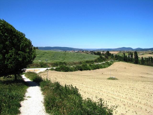 am Horizont taucht Obanos auf