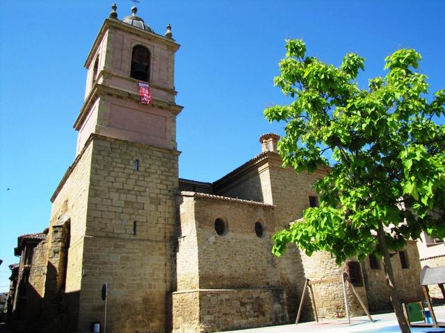 drei Kirchen besitzt Puente la Reina, dies ist die San Pedro Kirche