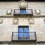 die schöne Fassade beim Eingang des "Monastero de Santa Maria la Real de Irache"