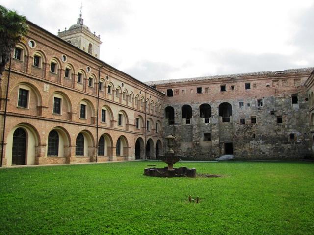 der "Monastero de Santa Maria la Real de Irache" ist eine der ältesten Kirche von Navarra