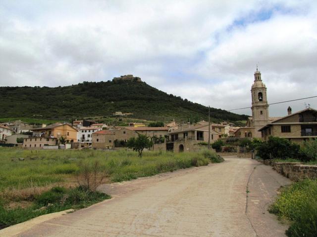 Blick zurüch nach Villamayor de Monjardin 