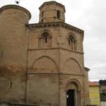 wie Santa Maria de Eunate hat sie einen achteckigen Grundriss und besitzt eine sehr schöne maurische Kuppel