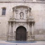 das schöne Seitenportal der Kathedrale Santa María de la Redonda