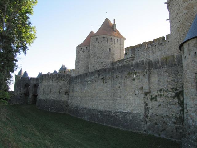 kurz vor der Porte Narbonnaise (Haupttor)