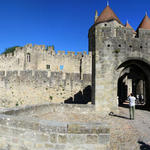 Breitbildfoto der Porte Narbonnaise (Haupttor)
